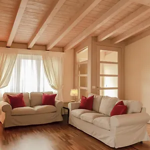  Apartment La Piazzetta
