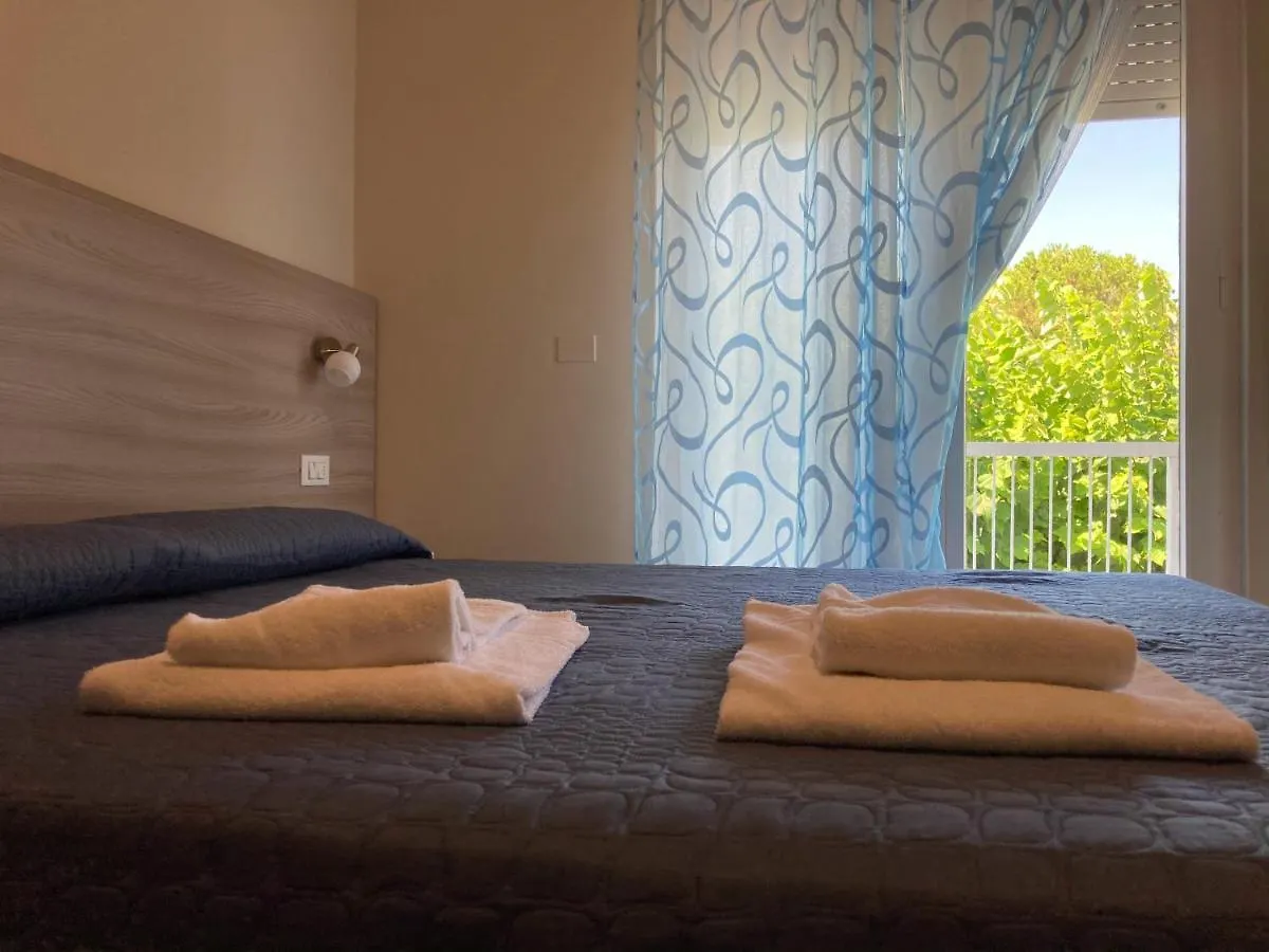 Residence Poggio Al Lago Sirmione 0*,